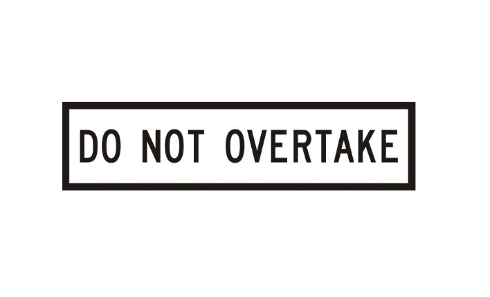 CORFLUTE DO NOT OVERTAKE 1200 X 300