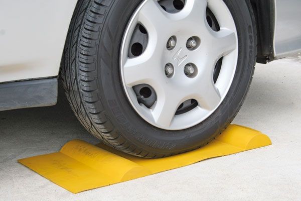 SMART PARKING MAT RUBBER - YELLOW