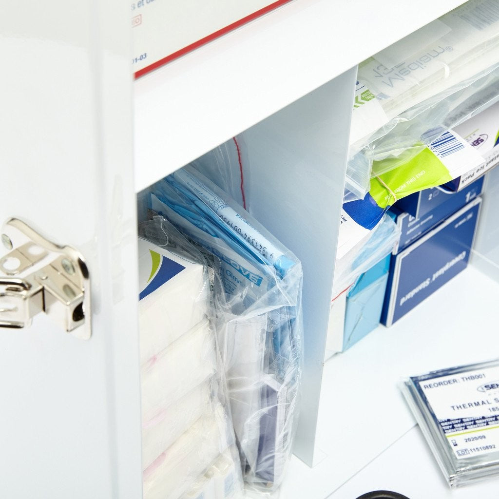 HIGH RISK WORKPLACE FIRST AID KIT (INCLUDING CONTENTS)