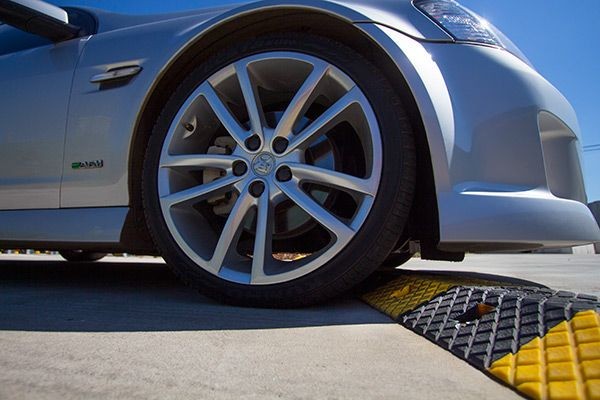 COMPLIANCE SPEED HUMP BODY 250MM - LLDPE - YELLOW