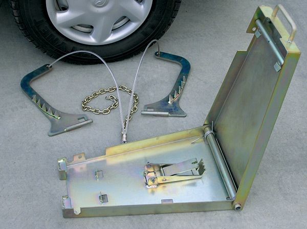 SCORPION WHEEL CLAMP - ZINC PLATED